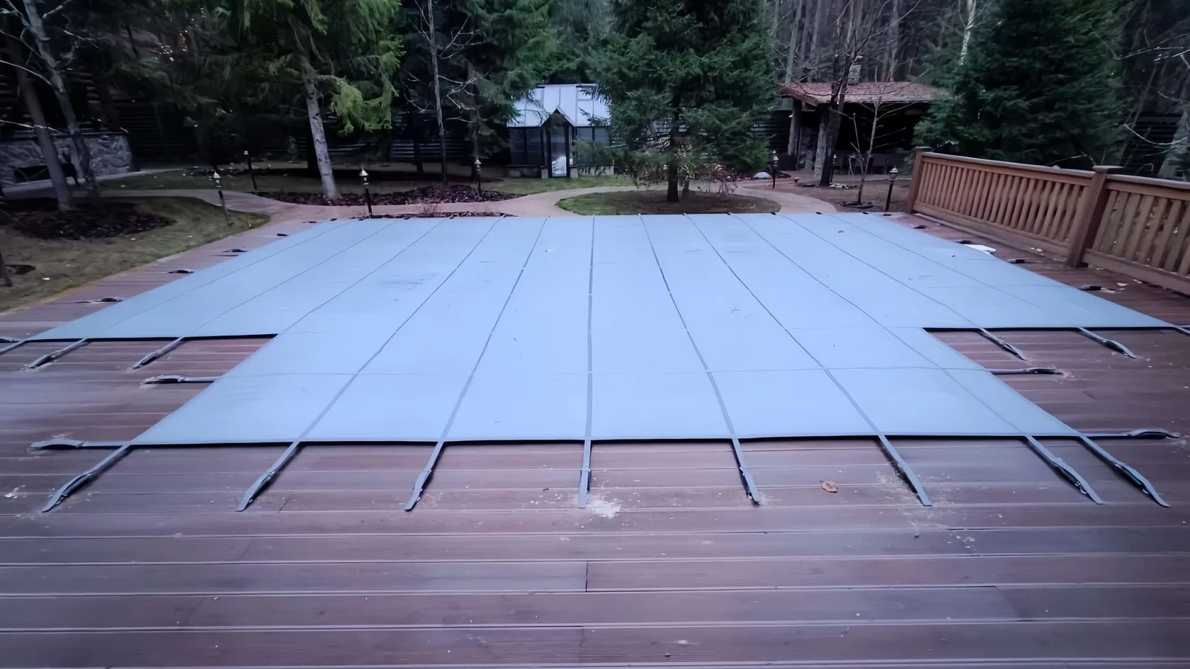 Покрывало для бассейна Laguna Cover Mesh в Находке