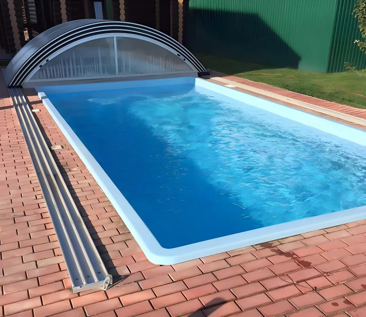 Laguna 7 — вечернее освещение в Находке